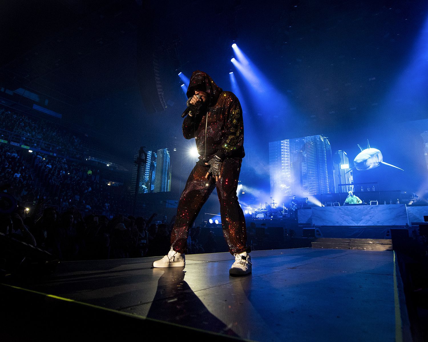 “Make some noise for Gue Pequeno, the past, present and future of italian rap".