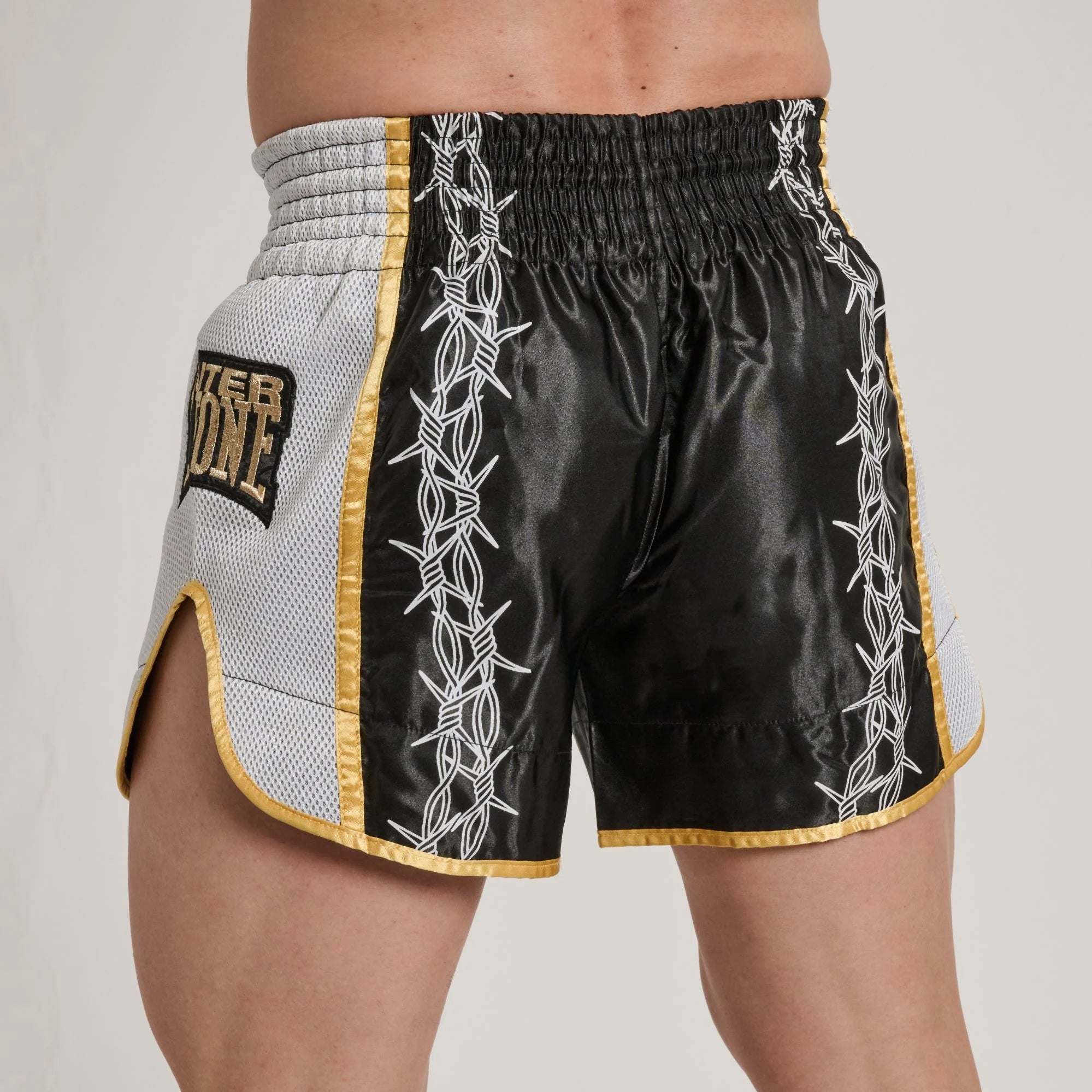 LEONE X IUTER KICK TAI  BARBEDWIRED SHORTS BLACK
