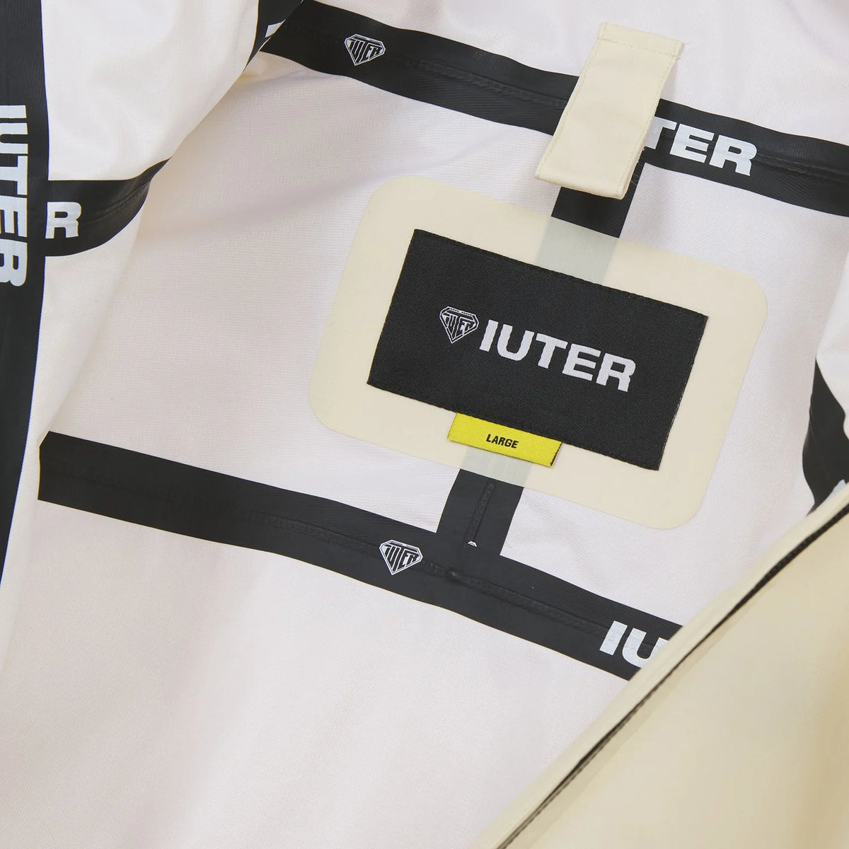 ARMOR TAPED JACKET CREAM