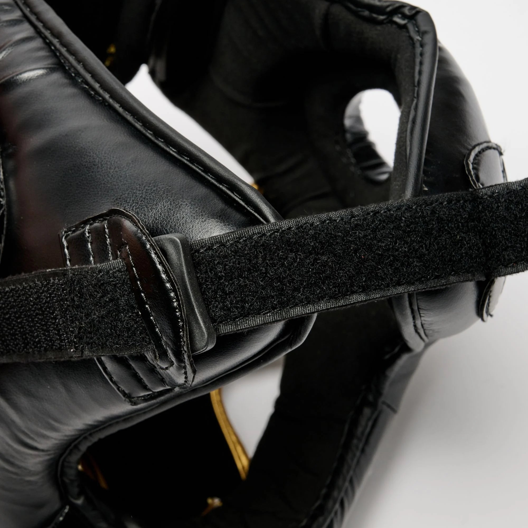 LEONE X IUTER HEDGEAR BARBEDWIRED BLACK