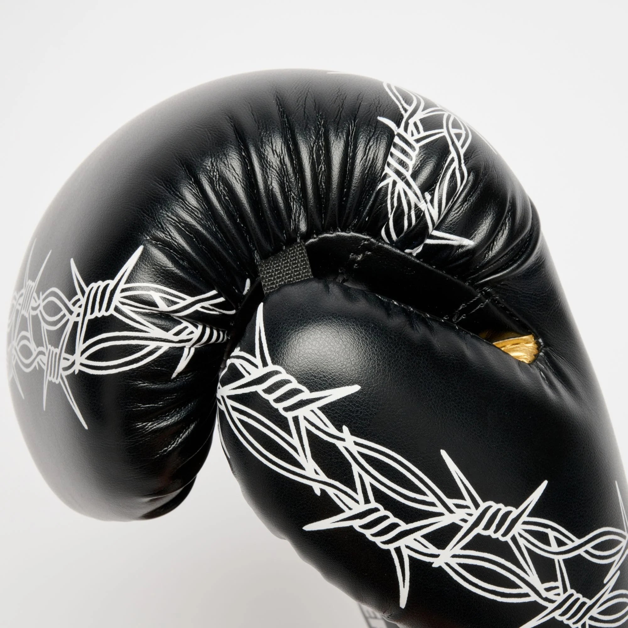LEONE X IUTER BOXING GLOVES BARBEDWIRED BLACK