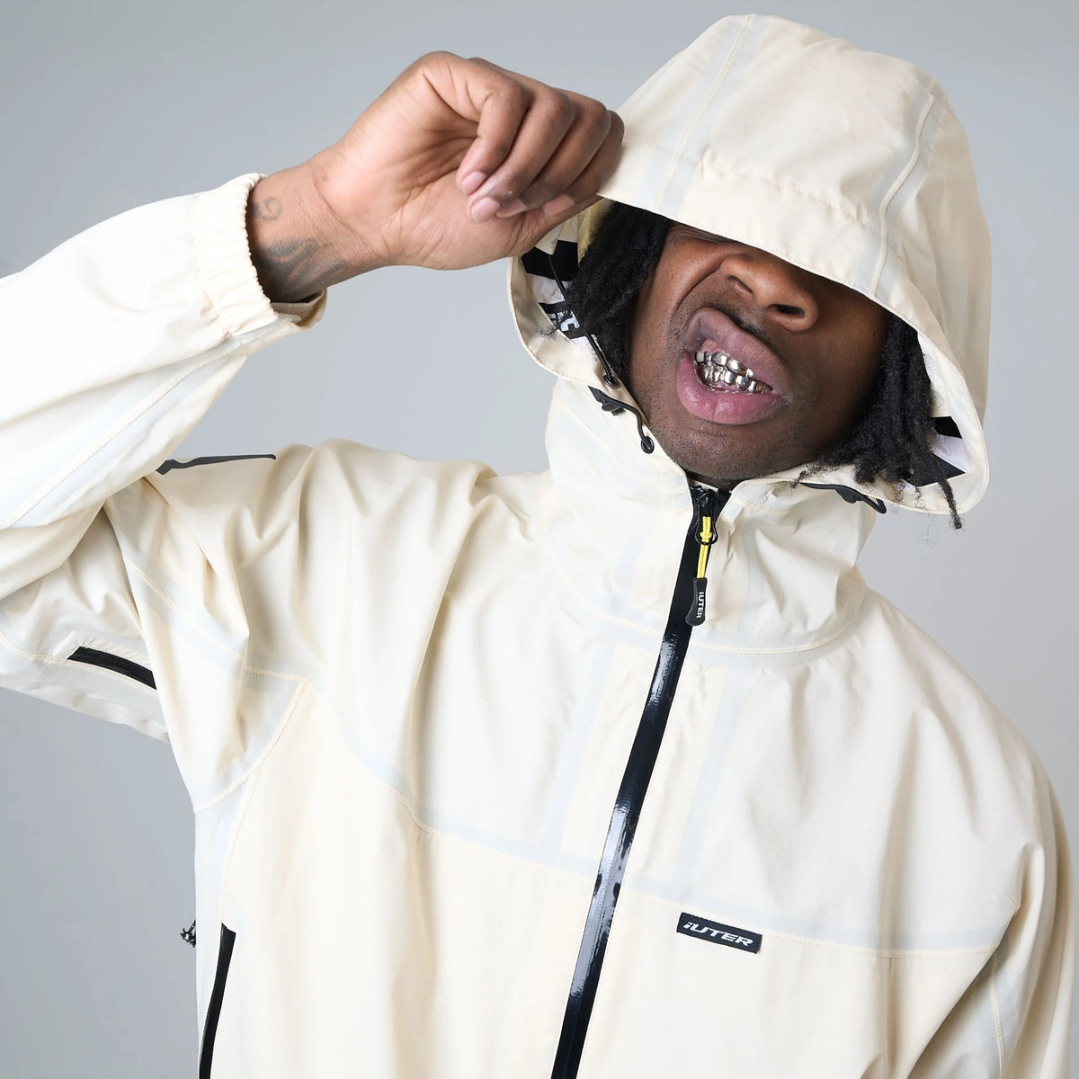 ARMOR TAPED JACKET CREAM