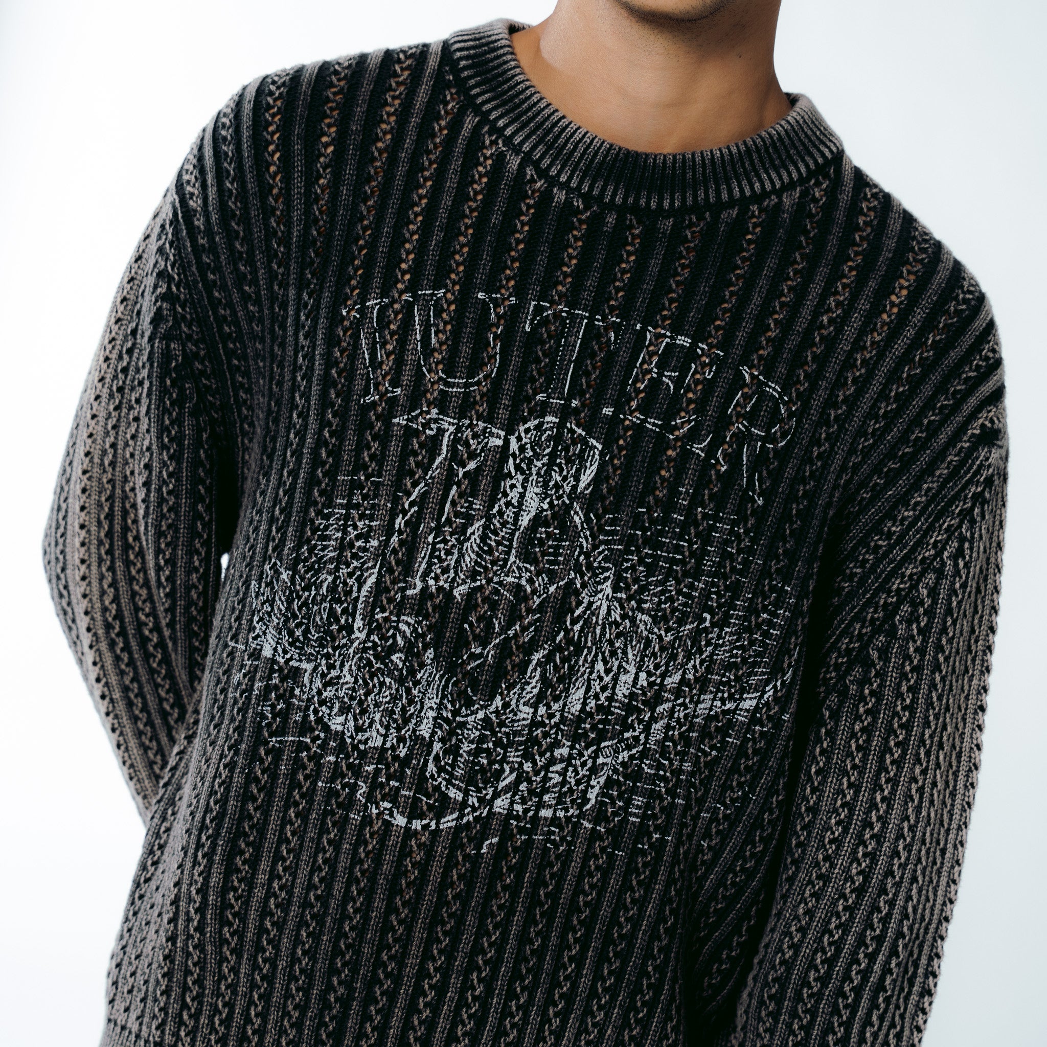 DAMAGE MARBLE JUMPER BLACK