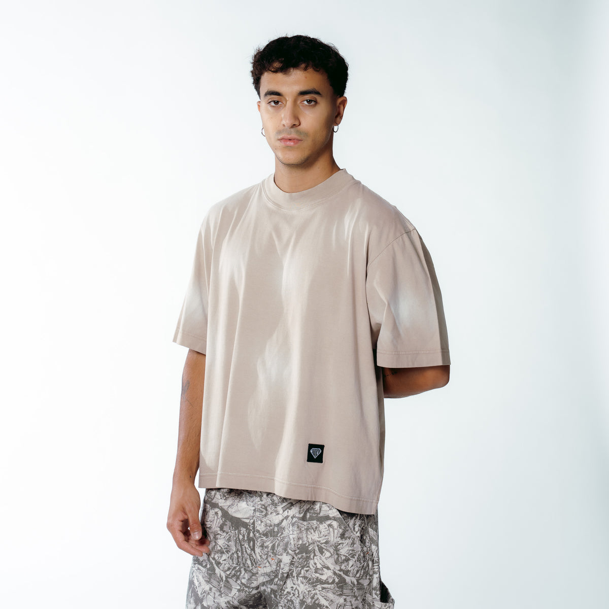 LABEL MARBLE TEE STRING